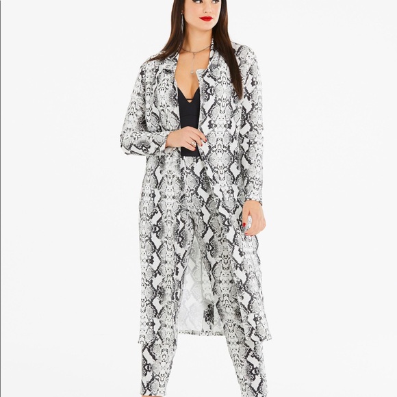 Animal Print Longline Jacket - Picture 2 of 3